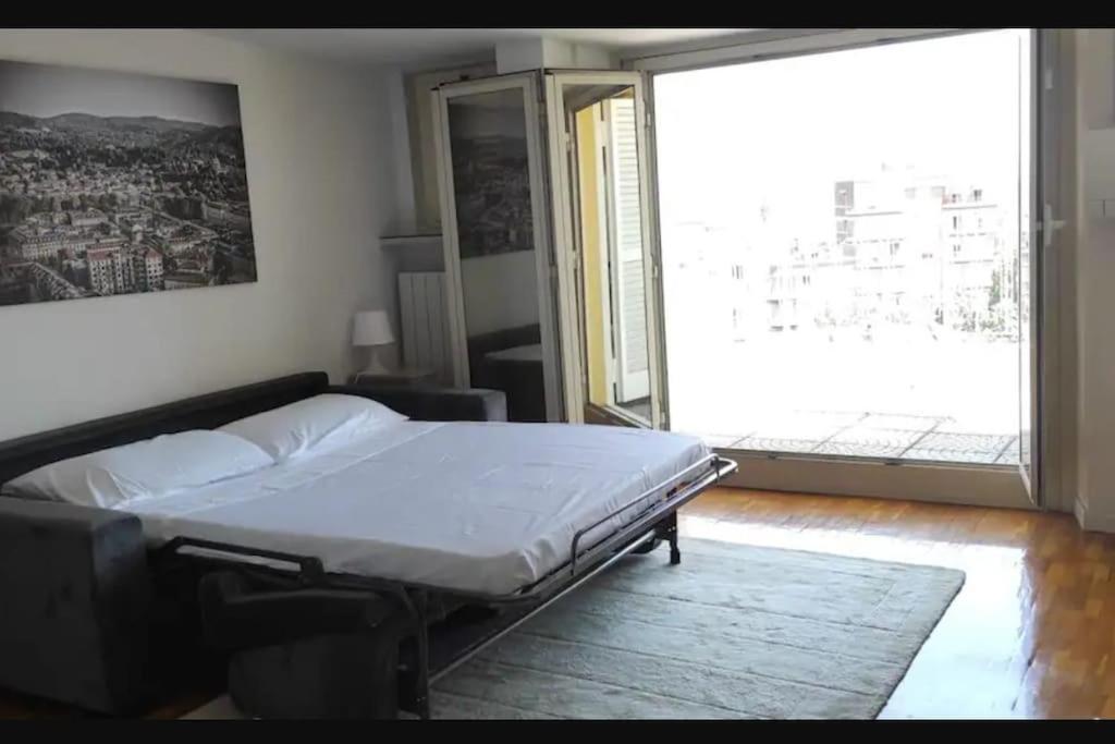 Amazing Apartment With View Near Metro Torino Esterno foto